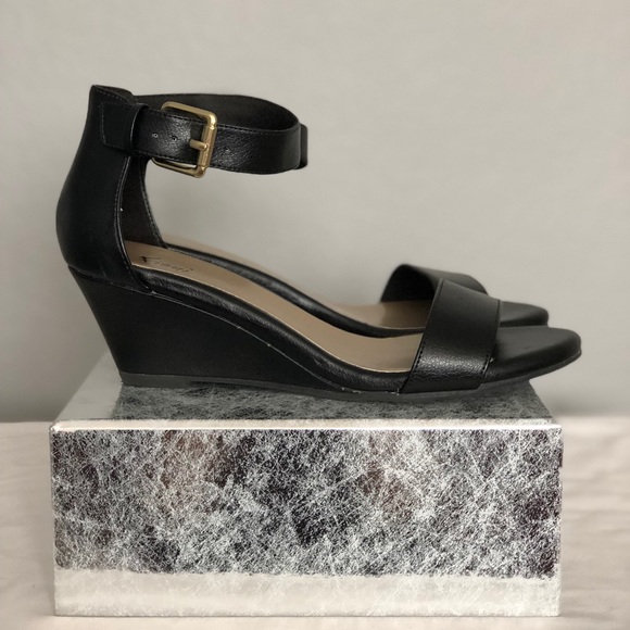 Fioni mid-wedge sandal - Picture 4 of 4